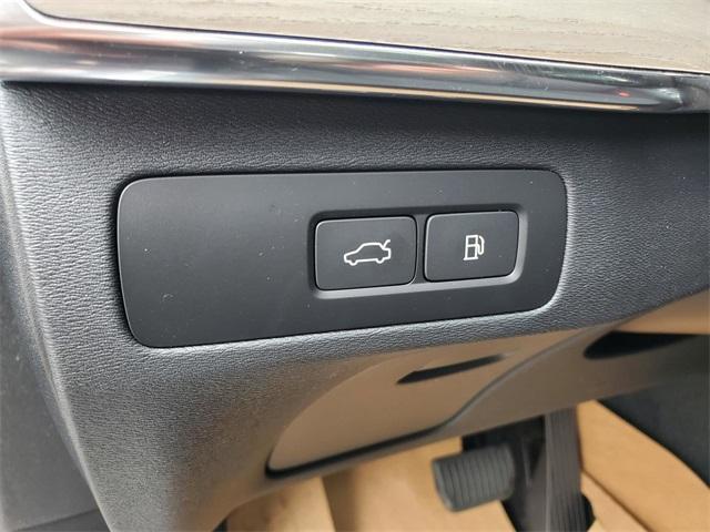new 2025 Volvo XC90 Plug-In Hybrid car, priced at $77,805