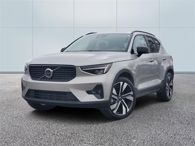 used 2025 Volvo XC40 car, priced at $37,938