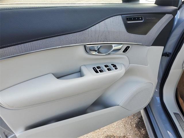 new 2025 Volvo XC90 Plug-In Hybrid car, priced at $76,246