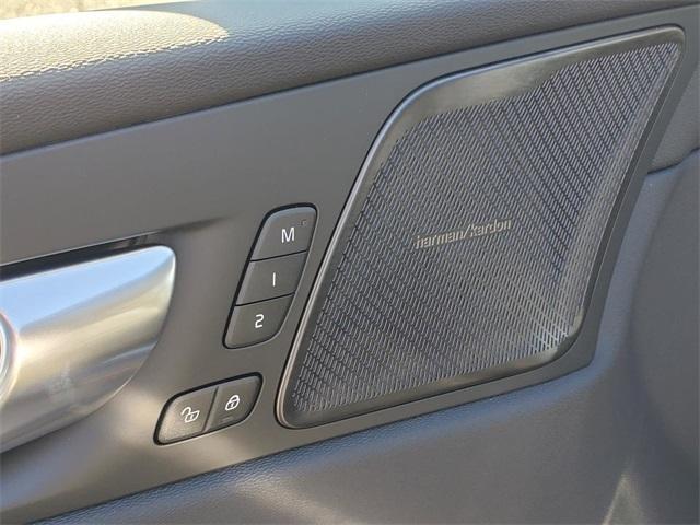 new 2026 Volvo XC60 car, priced at $60,935