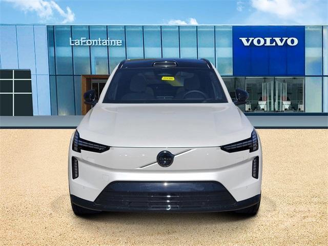 new 2025 Volvo EX90 car, priced at $88,270