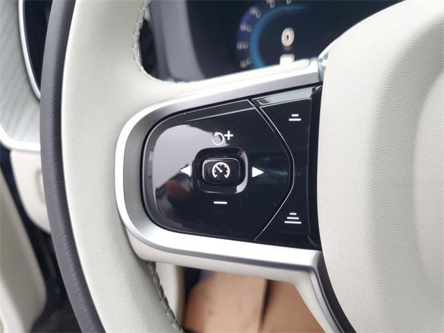 new 2025 Volvo XC60 Plug-In Hybrid car, priced at $67,000
