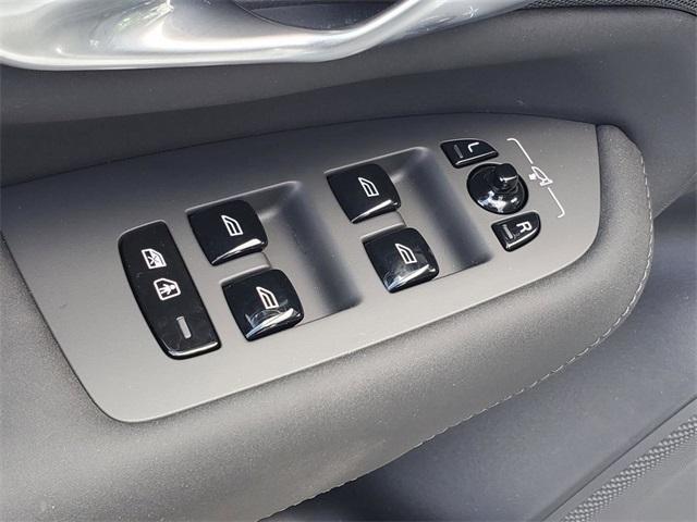 new 2025 Volvo XC90 Plug-In Hybrid car, priced at $75,765