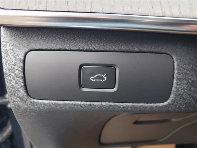 new 2026 Volvo XC90 car, priced at $81,445