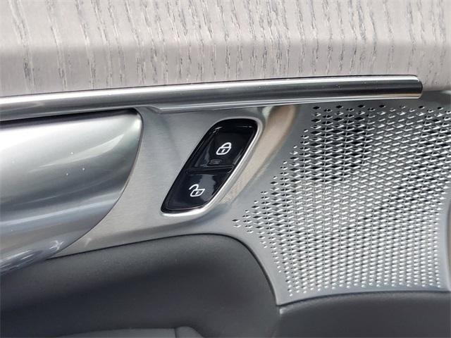 new 2026 Volvo XC90 car, priced at $81,445