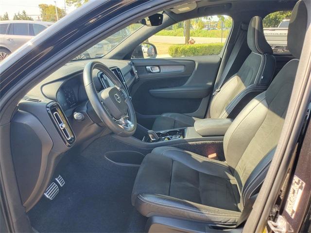 used 2021 Volvo XC40 car, priced at $29,081
