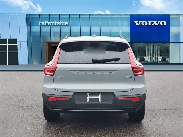 new 2025 Volvo XC40 car, priced at $45,345