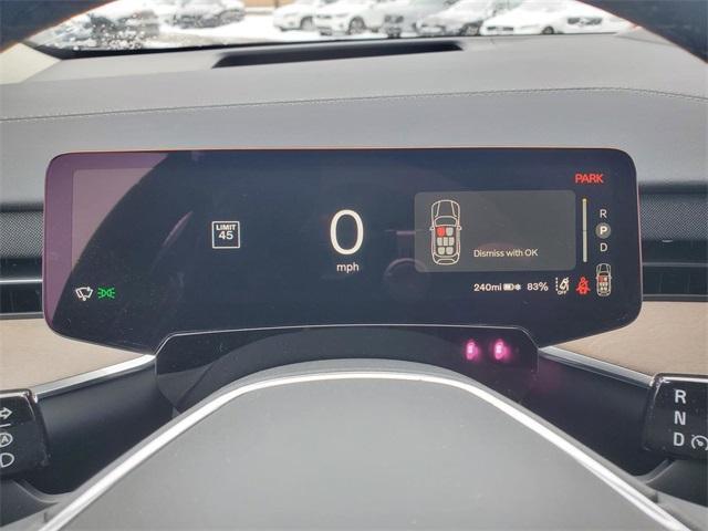 new 2025 Volvo EX90 car, priced at $99,995