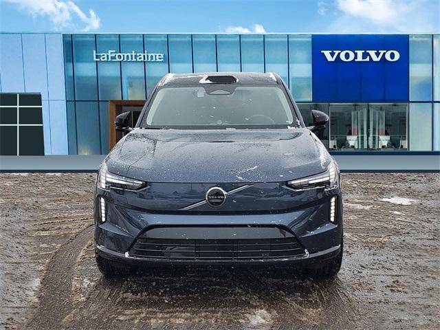 new 2025 Volvo EX90 car, priced at $99,995