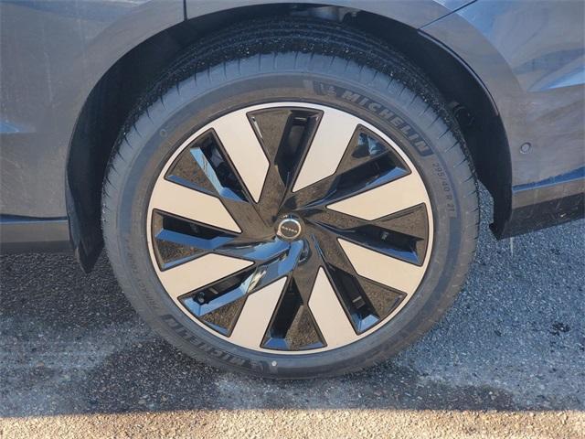 new 2025 Volvo EX90 car, priced at $92,840