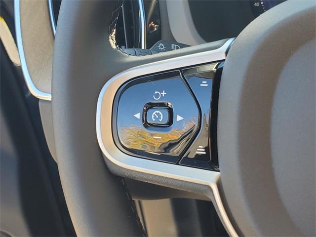 new 2026 Volvo XC60 car, priced at $54,985