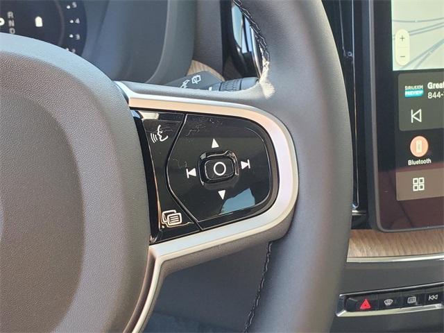 new 2026 Volvo XC60 car, priced at $54,985