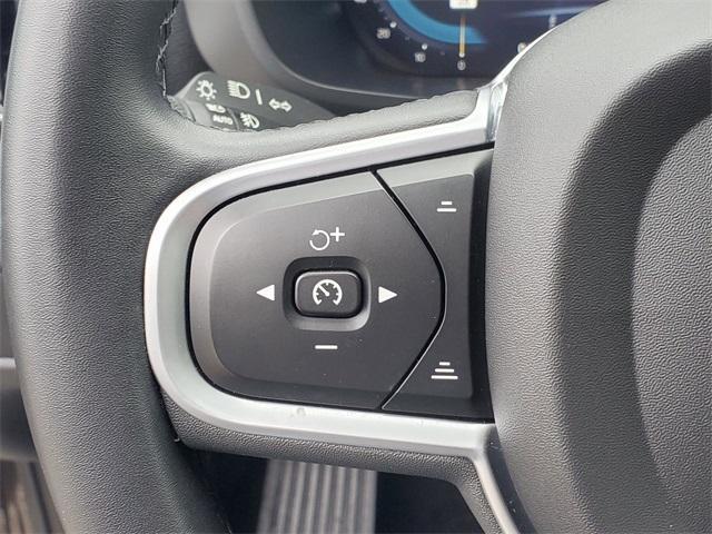 used 2022 Volvo XC60 car, priced at $29,396