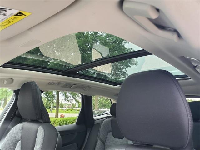 used 2022 Volvo XC60 car, priced at $29,396