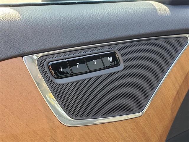 new 2025 Volvo XC90 Plug-In Hybrid car, priced at $70,678