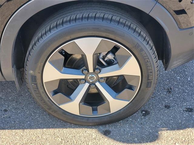 used 2025 Volvo XC40 car, priced at $37,495