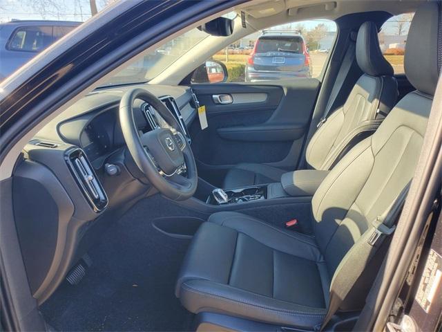 used 2025 Volvo XC40 car, priced at $37,495