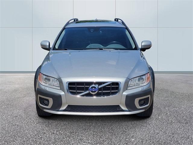 used 2013 Volvo XC70 car, priced at $7,000