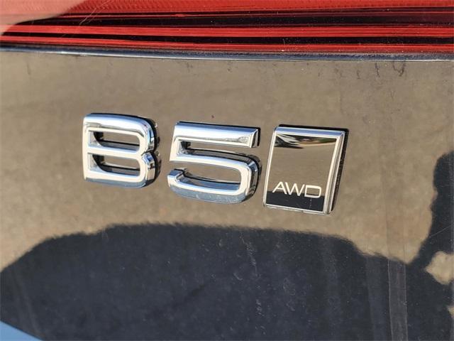 new 2025 Volvo XC60 car, priced at $45,071