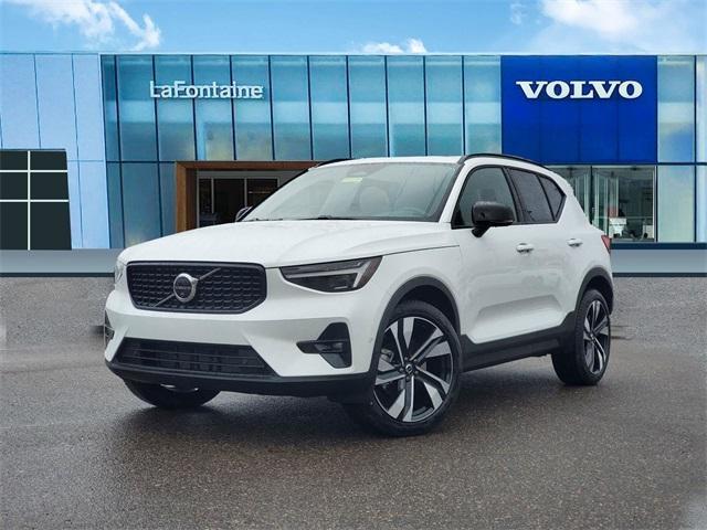 new 2025 Volvo XC40 car, priced at $47,790