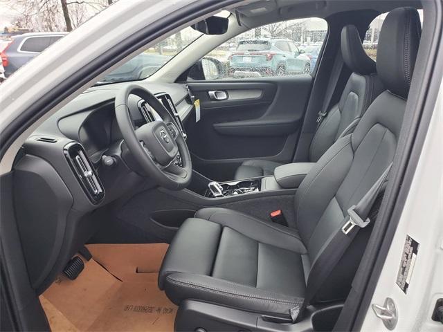new 2025 Volvo XC40 car, priced at $47,790