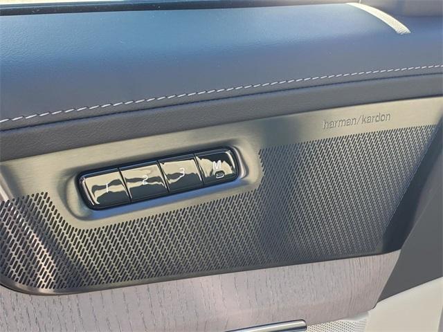 new 2026 Volvo XC90 car, priced at $73,450