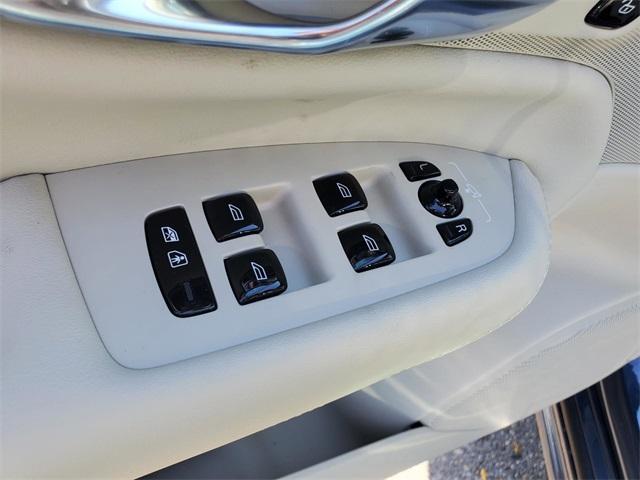 new 2025 Volvo XC90 Plug-In Hybrid car, priced at $76,246