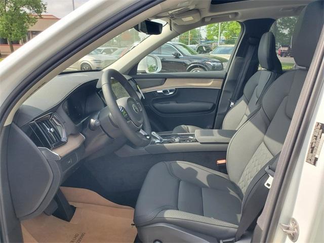 new 2025 Volvo XC90 car, priced at $65,555