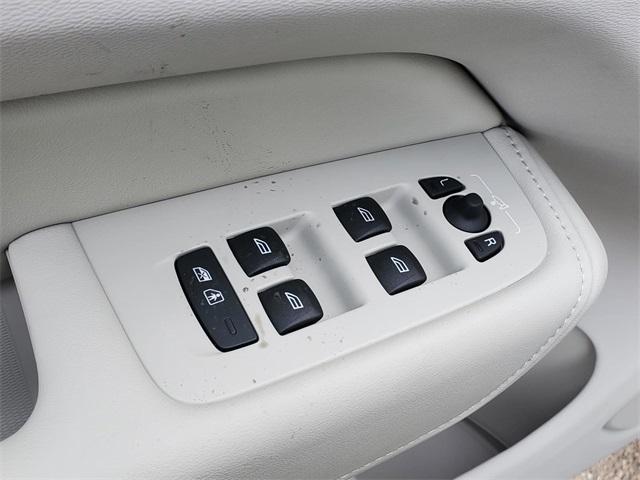 new 2025 Volvo XC60 Plug-In Hybrid car, priced at $67,425