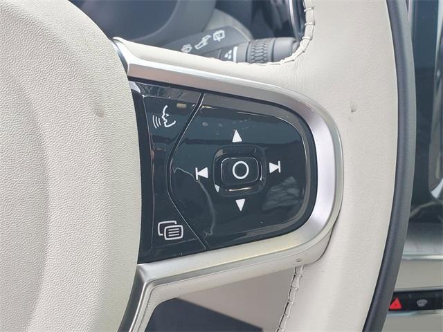 new 2025 Volvo XC60 Plug-In Hybrid car, priced at $67,425