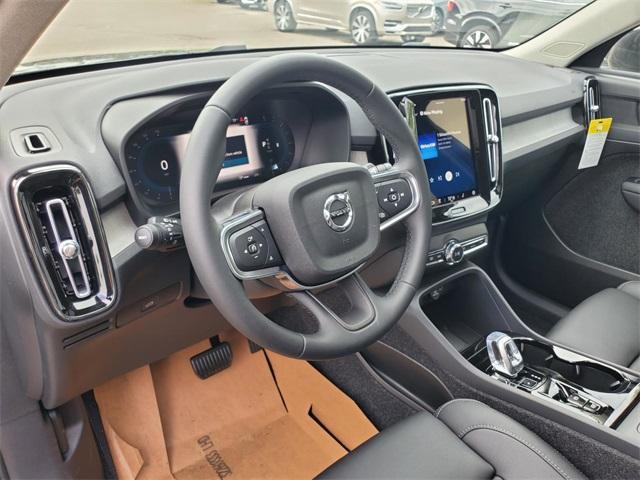 new 2025 Volvo XC40 car, priced at $46,335