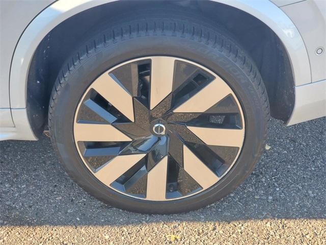 used 2023 Volvo XC90 Recharge Plug-In Hybrid car, priced at $44,980