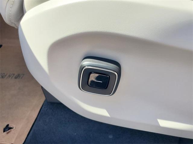 new 2025 Volvo EX90 car, priced at $82,782