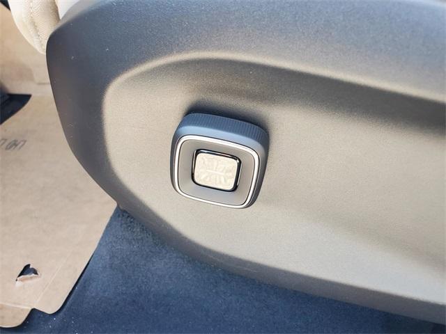 new 2025 Volvo EX90 car, priced at $78,370