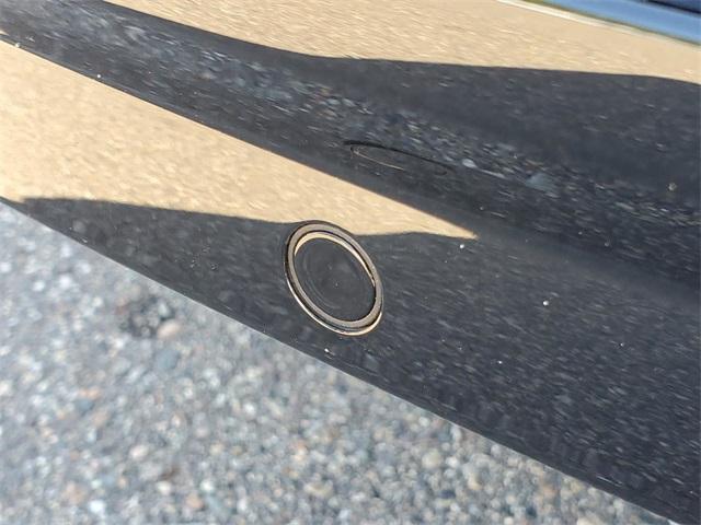 new 2025 Volvo EX90 car, priced at $78,370