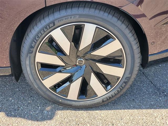 new 2025 Volvo EX90 car, priced at $78,370