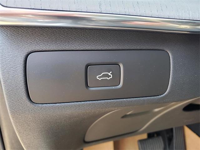 new 2026 Volvo XC90 car, priced at $73,450