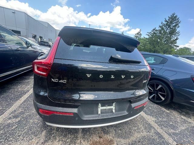 used 2023 Volvo XC40 car, priced at $35,407