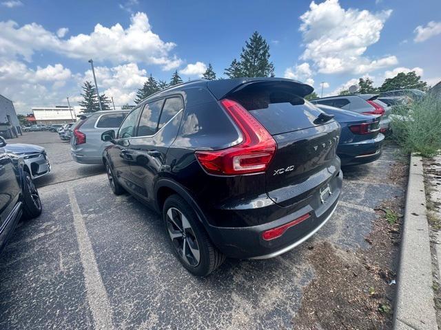 used 2023 Volvo XC40 car, priced at $35,407