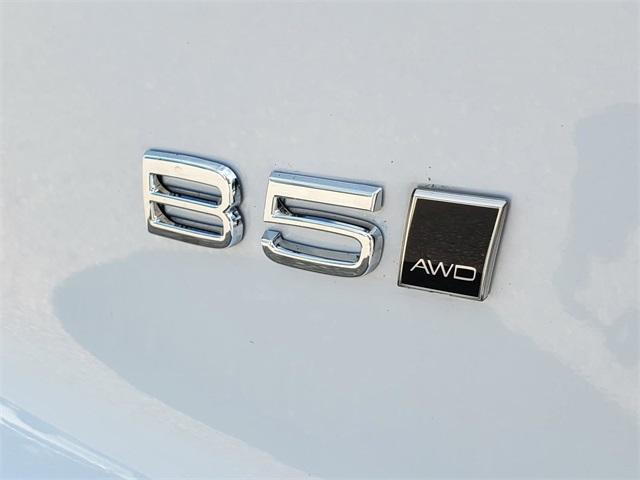 new 2026 Volvo XC40 car, priced at $48,150