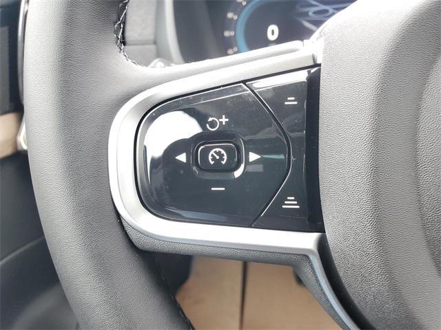 new 2025 Volvo XC90 car, priced at $68,155