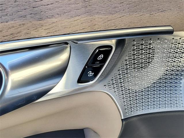 new 2026 Volvo XC90 car, priced at $76,150