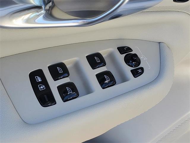 new 2026 Volvo XC90 car, priced at $72,155