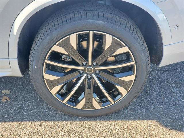 new 2026 Volvo XC90 car, priced at $72,155