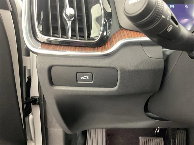 used 2023 Volvo V60 Cross Country car, priced at $43,000