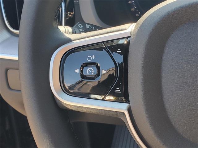 new 2026 Volvo XC60 car, priced at $61,060
