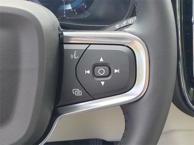 new 2025 Volvo XC40 car, priced at $49,145