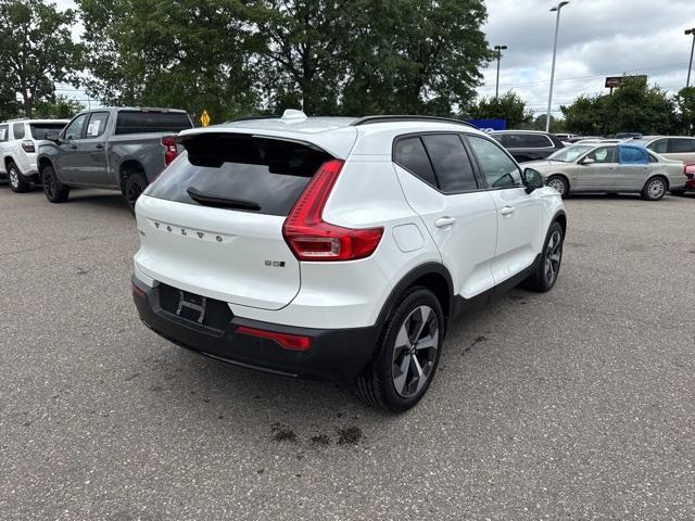 used 2023 Volvo XC40 car, priced at $35,867