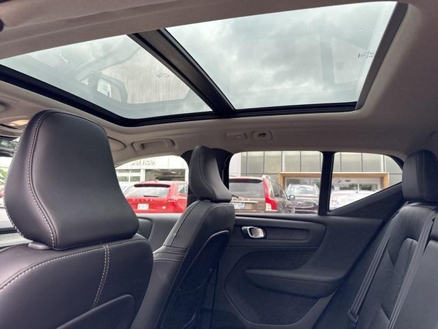 used 2023 Volvo XC40 car, priced at $35,867
