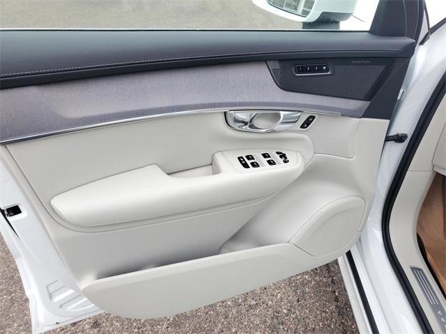 new 2026 Volvo XC90 Plug-In Hybrid car, priced at $82,625